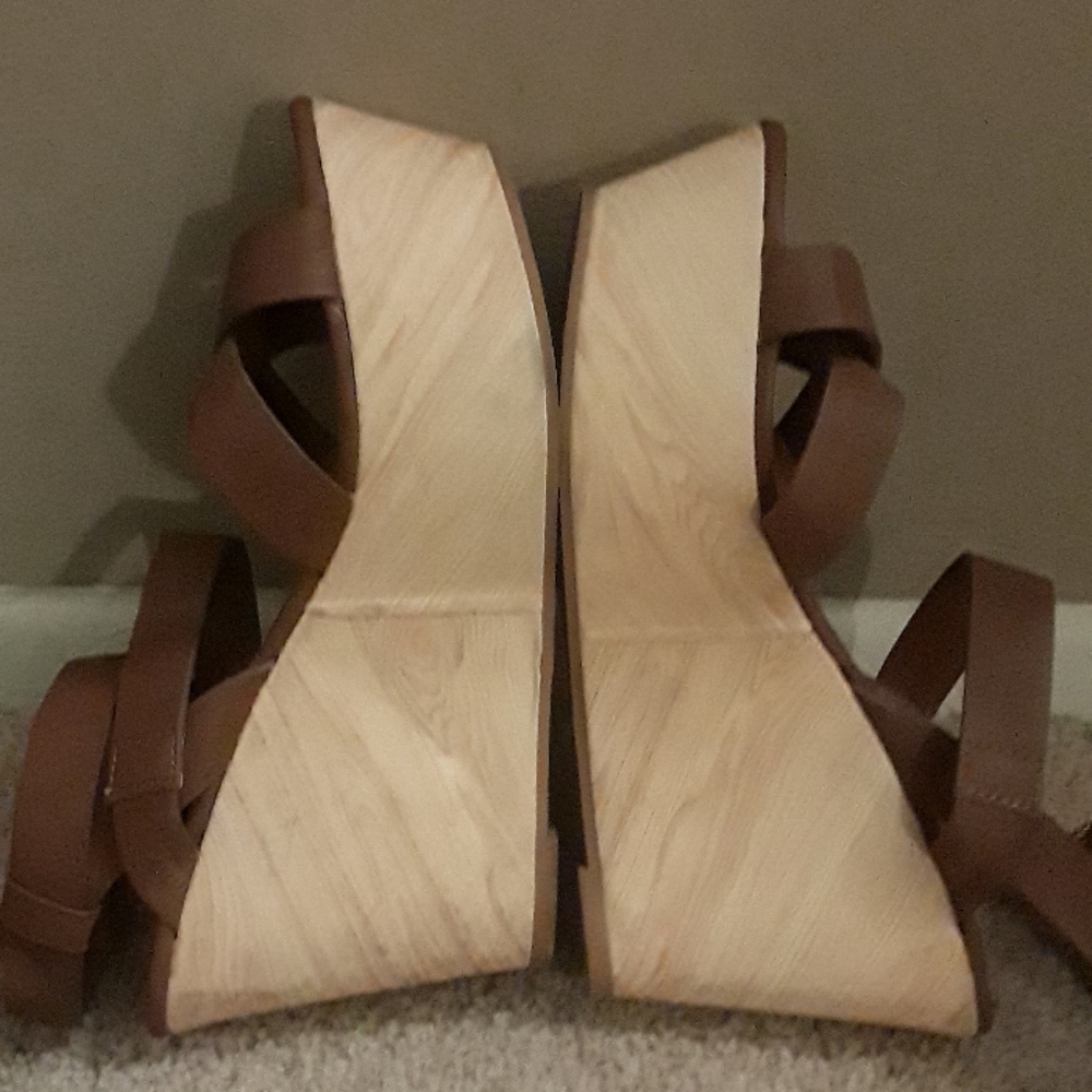 Forever 21 Platform Sandals, EUC, Sz 9 - Picture 5 of 8